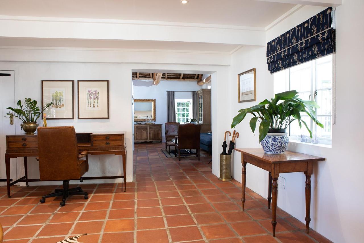 Villa Taaibosch Collection